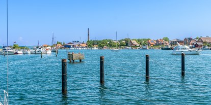 Yachthafen - Frischwasseranschluss - Ostsee - Blick übers Wasser von Marina Toft - Marina Toft