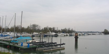 Yachthafen - am Fluss/Kanal - Bas Rhin - Beschreibungstext für das Bild - Schiffswerft Karcher GmbH