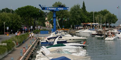 Yachthafen - Stromanschluss - Italien - LIKE US ON FACEBOOK : https://www.facebook.com/pages/Moniga-Porto-Nautica-Srl/284563818253700 - Moniga Porto Nautica srl