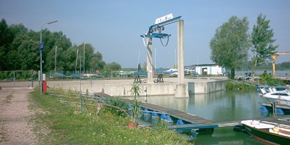 Yachthafen - Toiletten - Donauraum - Quelle: http://www.ycm.at/ - Yachthafen Muckendorf