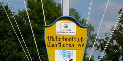 Yachthafen - am Fluss/Kanal - Franken - Flaggenmast - Bootshafen Obertheres