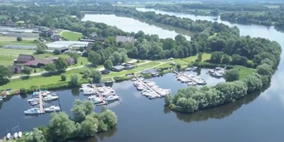 Yachthafen - Flusslandschaft Elbe - Liegeplatzplan - Hafengemeinschaft Moorfleeter Deich