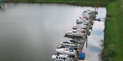 Yachthafen - am Fluss/Kanal - Brandenburg Nord - Steganlage VSB aus der Vogelperspektive - Verein Schnackenburger Bootsfreunde e.V.