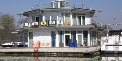 Yachthafen - Stromanschluss - Ruhrgebiet - Haus des Hafenmeisters, Check - In - Marina Düsseldorf