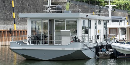 Yachthafen - Toiletten - Köln, Bonn, Eifel ... - Cruising Home Hausboot kaufen in der Marina Düsseldorf - Marina Düsseldorf