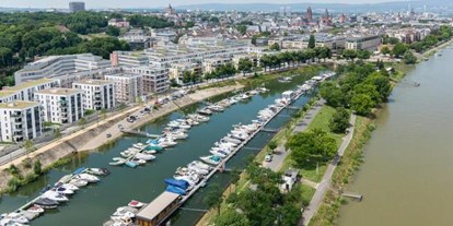 Yachthafen - Toiletten - Deutschland - Yacht-Club Mainz