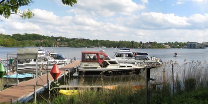 Yachthafen - Waschmaschine - Mölln (Kreis Herzogtum Lauenburg) - Blick auf den Zuiegelsee - Möllner Motorboot Club e.V. am Ziegelsee