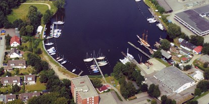 Yachthafen - am Fluss/Kanal - Binnenland - Obereider-Yachtservice aus der Luft. - Obereider-Yachtservice
