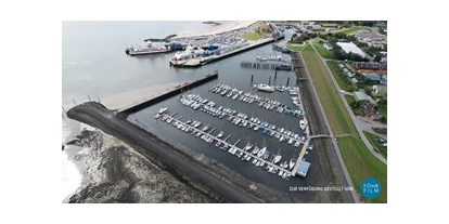 Yachthafen - Slipanlage - Nordsee - Yachthafen Wyk auf Föhr von Norden - Sportboothafen Wyk auf Föhr