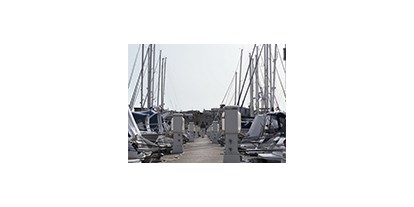 Yachthafen - Badestrand - Marina Tribunj