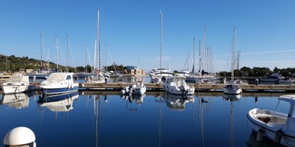 Yachthafen - Stromanschluss - Sardinien - Marina di Porto Ottiolu