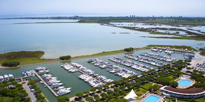 Yachthafen - Trockenliegeplätze - Adria - Wasserliegeplätze von 10 bis 25 Metern. - Marina Punta Gabbiani