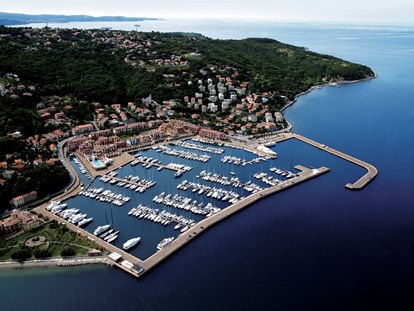 Yachthafen - Hunde erlaubt - Italien - Luftaufnahme 1 - Porto San Rocco Marina Resort S.r.l.