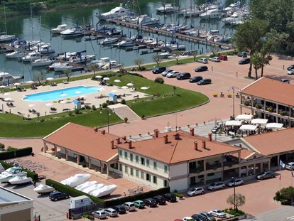 Yachthafen - am Meer - Udine - Gesamtbereich Marina Lepanto - Marina Lepanto