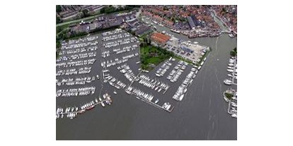 Yachthafen - Waschmaschine - luftbild des Hafens - Jachthaven Waterland Monnickendam Bv