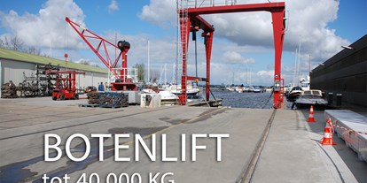Yachthafen - Frischwasseranschluss - Aalsmeer - Boatlift till 40.000 kg and 22 meters. - Kempers Watersport