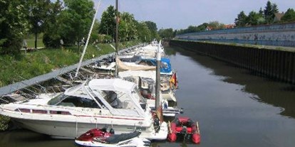 Yachthafen - am Fluss/Kanal - Raunheim - Quelle: www.ycu-raunheim.de - Yachtclub Untermain e.V. im ADAC