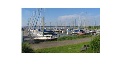Yachthafen - Badestrand - Schleswig-Holstein - Bildquelle: http://www.sportboothafen-fleckeby.de - Sportboothafen Fleckeby