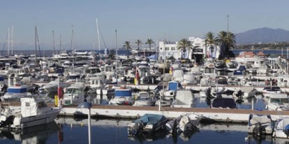 Yachthafen - Duschen - Spanien - (c) http://www.marbella.es/ - Puerto Deportivo Marítimo de Marbella