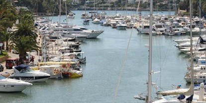 Yachthafen - Wäschetrockner - Mallorca - (c) http://www.marinacalador.es/ - Puerto Deportivo Marina de Cala d´Or