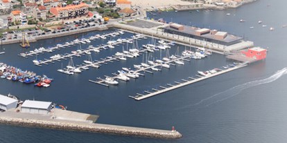 Yachthafen - Duschen - Rías Baixas - (c) http://www.combarromar.com/ - Porto Deportivo de Combarro