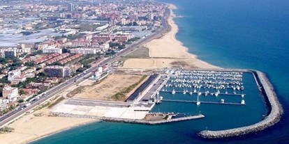 Yachthafen - Frischwasseranschluss - Costa del Maresme - (c) http://www.marinapremia.com/ - Port de Premià de Mar