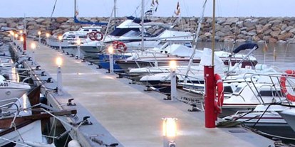 Yachthafen - Duschen - Katalonien - (c) http://www.portsegurcalafell.com/ - Port Esportiu Segur de Calafell
