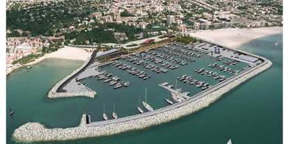 Yachthafen - Duschen - Barcelona - (c) http://www.novadarsenabara.es/ - Port Esportiu Roda de Barà