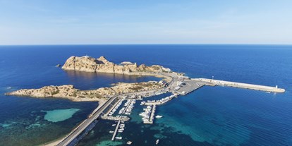 Yachthafen - am Meer - Korsika  - Port de Plaisance Ile Rousse