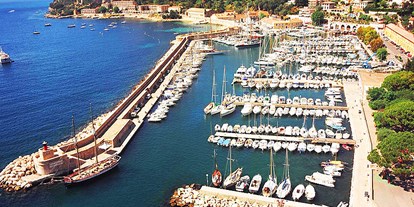 Yachthafen - Alpes-Maritimes - Bildquelle: http://www.cg06.fr/fr/decouvrir-les-am/decouverte-touristique/les-ports-departementaux/villefranche-darse/villefranche-darse/ - Port de Villefranche-Darse