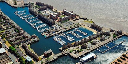 Yachthafen - Stromanschluss - Liverpool - (c): www.liverpoolmarina.co.uk - Liverpool Marina Harbourside Club