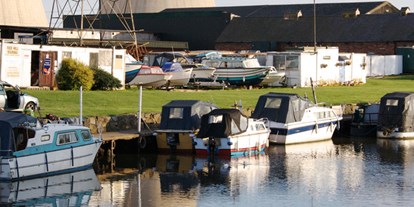 Yachthafen - am Fluss/Kanal - Leicestershire - Bildquelle: www.redhill-marine.co.uk - Red Hill Marina