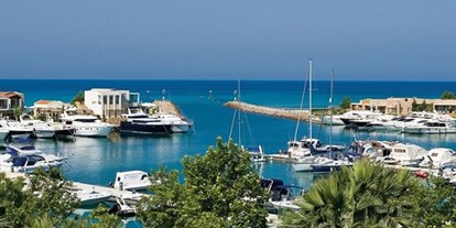 Yachthafen - Stromanschluss - Griechenland - Bildquelle: www.saniresort.gr - Sani Marina