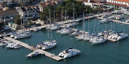 Yachthafen - Stromanschluss - Split - Nord - Quelle: http://www.aci.hr/de/marinas/aci-marina-trogir - ACI Marina Trogir