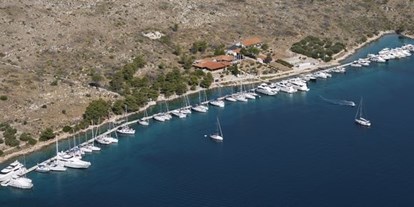 Yachthafen - Duschen - Zadar - Homepage http://www.aci.hr/de/marinas/aci-marina-zut - ACI Marina Zut