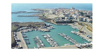 Yachthafen - am Meer - Crotone - Le Castella Marina