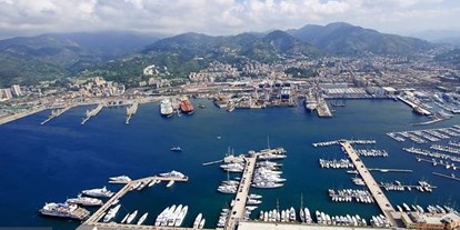 Yachthafen - am Meer - Italien - Quelle: www.marinagenova.it - Marina Genova