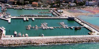 Yachthafen - am Meer - Rimini - Quelle: www.marinadicattolica.it - Marina di Cattolica