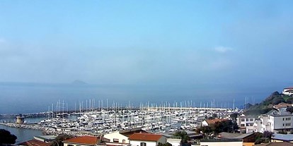 Yachthafen - am Meer - Livorno - Homepage http://www.marinadisalivoli.it - Marina di Salivoli