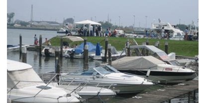 Yachthafen - am Fluss/Kanal - Chioggia - Bildquelle: www.marinadibrondolo.it - Marina di Brondolo