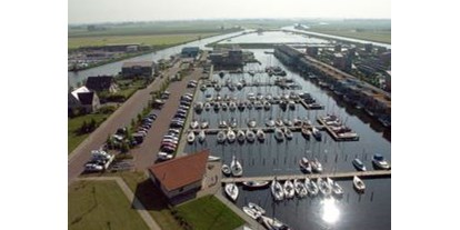 Yachthafen - am See - Friesland - Quelle: www.vanroedenwatersport.nl - Jachthaven Gouden Bodem