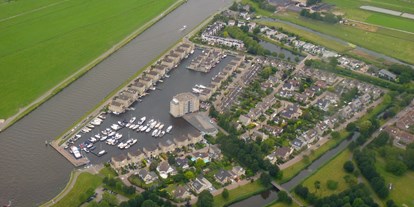 Yachthafen - am Fluss/Kanal - Südholland - Homepage http://www.wvalphen.nl/ - WV Alphen