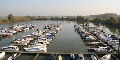 Yachthafen - am Fluss/Kanal - Vianen - Homepage http://www.depeiler.nl/ - Watersportvereniging De Peiler